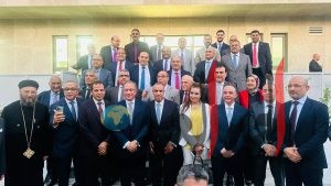 وزير الخارجية والهجرة وشؤون المصريين بالخارج يعقد لقاءاً موسعا مع رموز الجالية المصرية في الإمارات.