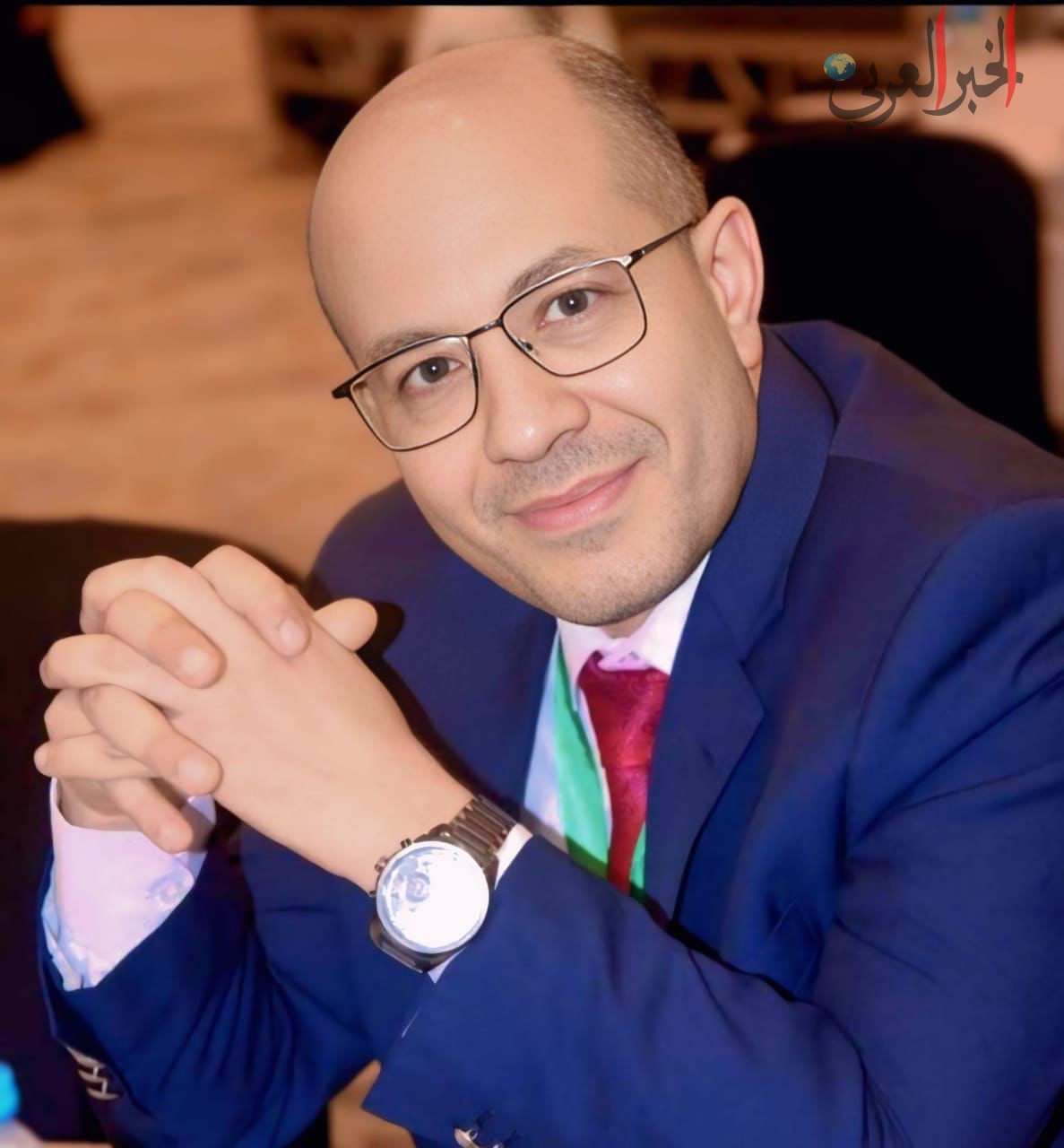 عاطف البطل " يصدر كتابه الجديد " فن تحليل الرواية مشاركًا في معرض الشارقة الدولي للكتاب .